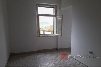 07 2026 33 Split apartment for sale