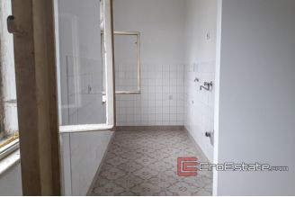 07 2026 33 Split apartment for sale