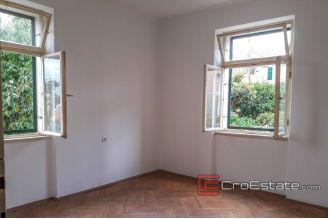 07 2026 33 Split apartment for sale
