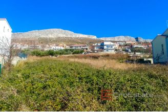 06 2019 115 Split area building plot for sale