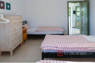 17 4971 30 Peljesac apartment for sale