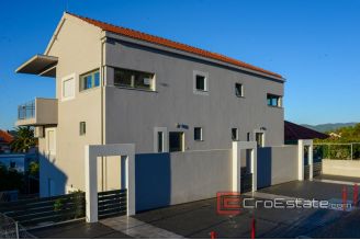 17 4971 30 Peljesac apartment for sale