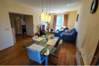 10 2018 139 Split apartment for sale