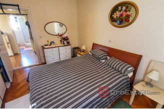 10 2018 139 Split apartment for sale