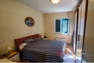 10 2018 139 Split apartment for sale