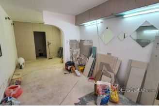 05 2018 140 Split apartment for sale