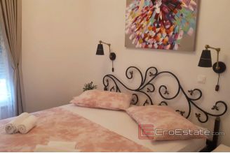 008 2025 01 split modern one bedroom apartment for sale
