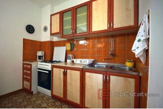 019 2021 220 near sibenik house by the sea for sale1