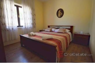 019 2021 220 near sibenik house by the sea for sale1