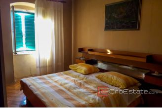 06 2026 03 Split apartment for sale