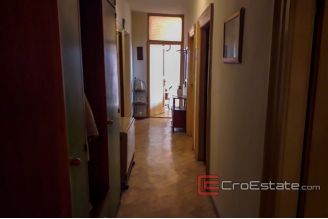 06 2026 03 Split apartment for sale