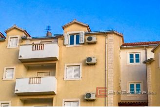 008 4948 30 Brac apartment sea view for sale