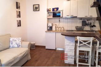 06 2025 07 Split apartment for sale