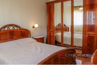 12 2024 75 Split apartment sea view for sale