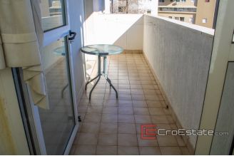 12 2024 75 Split apartment sea view for sale