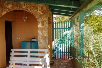 09 4953 30 Zadar area house sea view for sale