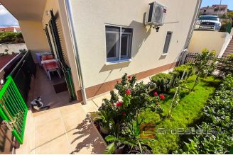 12 2016 424 Brac apartment sea view for sale