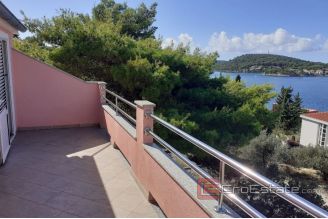 020 2021 239  near rogoznica family house for sale