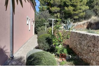 020 2021 239  near rogoznica family house for sale