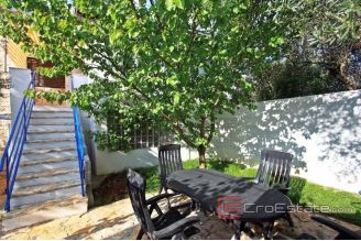 013 4977 30 island brac semi detached house for sale