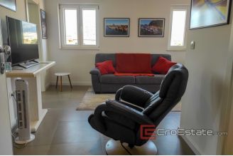 12 2024 87 Split apartment for sale