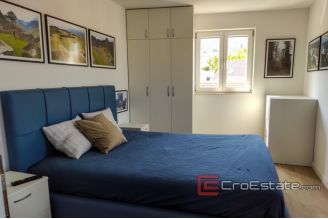 12 2024 87 Split apartment for sale