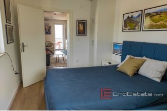 12 2024 87 Split apartment for sale
