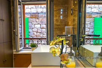 10 2026 49 Split apartment for sale