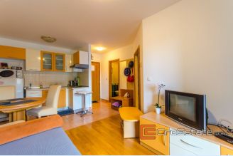 01 2025 35 Brac apartment for sale