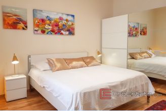 01 2025 34 Split apartment for sale