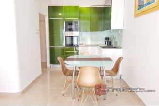 13 2025 34 Split apartment for sale