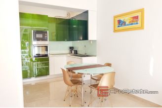 13 2025 34 Split apartment for sale