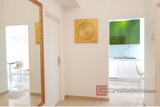 13 2025 34 Split apartment for sale