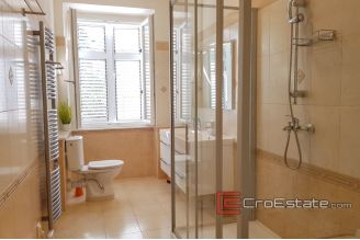 13 2025 34 Split apartment for sale