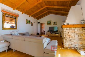 20 2025 33 Small island villa seafront for sale