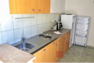 020 2022 221 near Rogoznica apartment house by the sea for sale