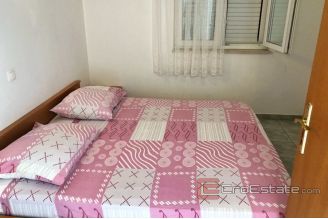 020 2022 221 near Rogoznica apartment house by the sea for sale