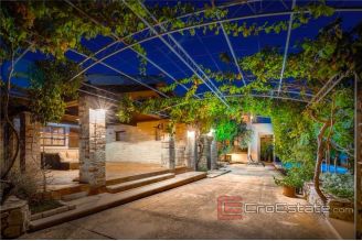 020 2021 235 trogir dalmatian estate for sale