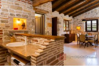 020 2021 235 trogir dalmatian estate for sale