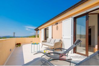 020 2021 235 trogir dalmatian estate for sale