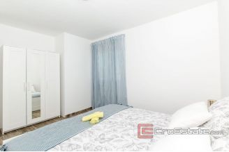 020 2022 220 near rogoznica modern villa with pool for sale