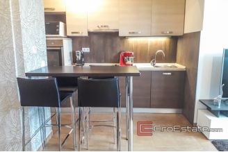 09 2026 45 Split apartment for sale