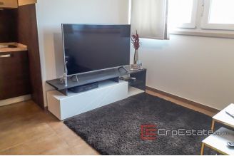 09 2026 45 Split apartment for sale