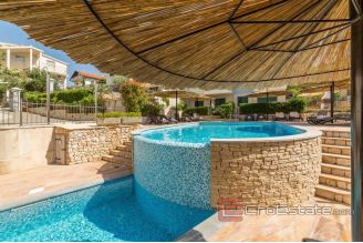 020 4974 30 island ciovo apartment with sea view for sale