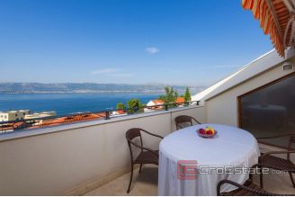 020 4974 30 island ciovo apartment with sea view for sale