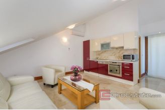 020 4974 30 island ciovo apartment with sea view for sale