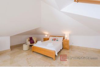 020 4974 30 island ciovo apartment with sea view for sale