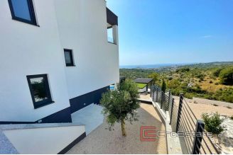 018 2022 219 primosten villa with panoramic view for sale