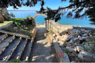 017 2021 233 near zadar house by the sea for sale