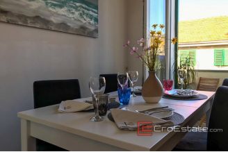 13 2025 30 Split apartment for sale